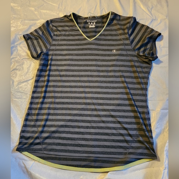 Champion Other - EUC Champion Tshirt